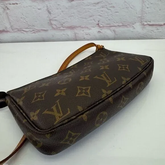 Louis Vuitton Brown Monogram Pochette Accessories Women's Bag - Picture 7 of 14